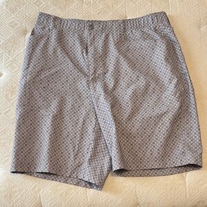 Pebble Beach Gray Geometric Shorts